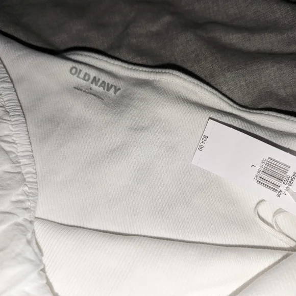 Brand new with tags. Old Navy One shoulder lace trim tank top size large - Picture 3 of 5